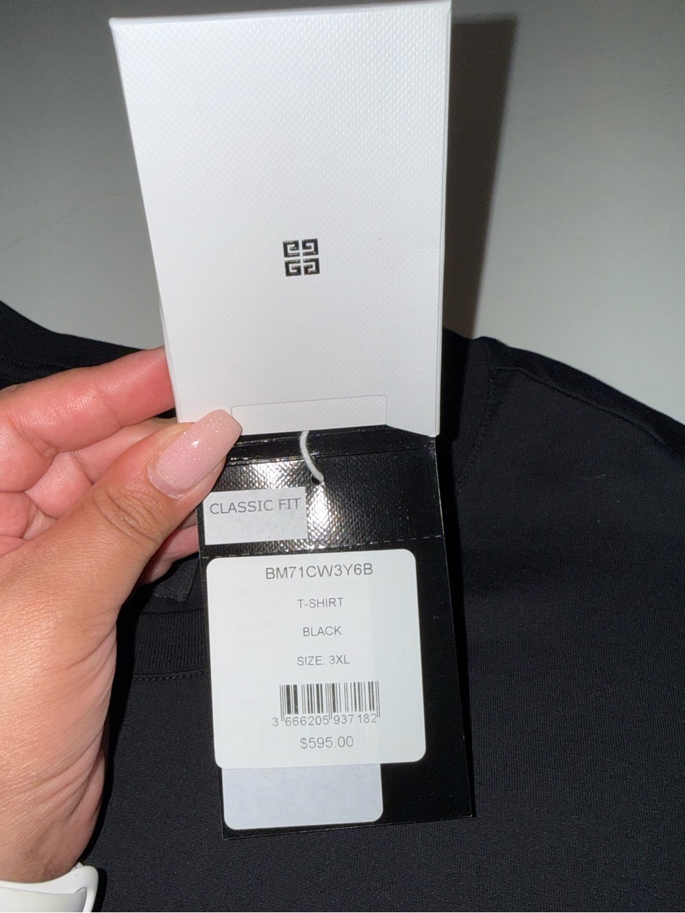 Men’s Givenchy Logo T-Shirt - Picture 4 of 5